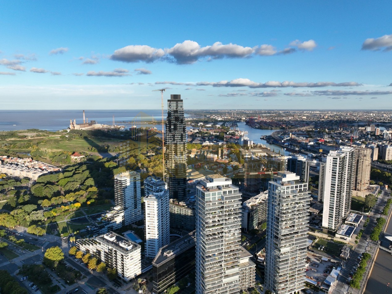 PENTHOUSE HARBOUR TOWER - UNIDAD 2408 (PISO 24)
