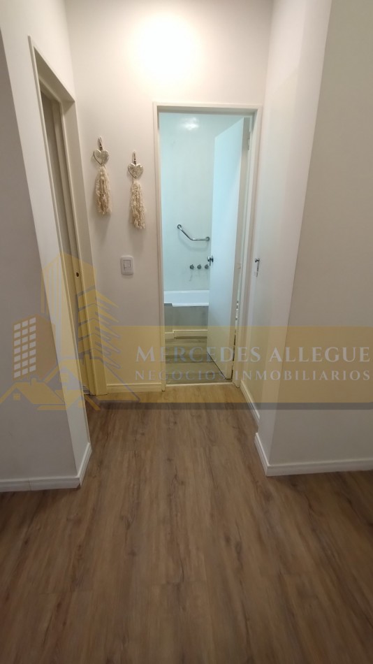 Alquiler 2 ambientes con patio. Barrio Retiro