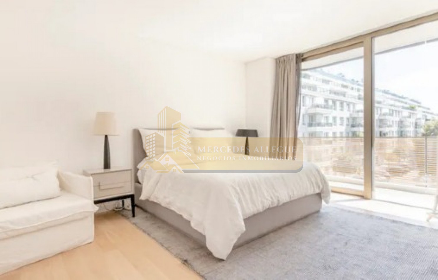 Venta 2 ambientes Edificio OCEANA Pto. MADERO