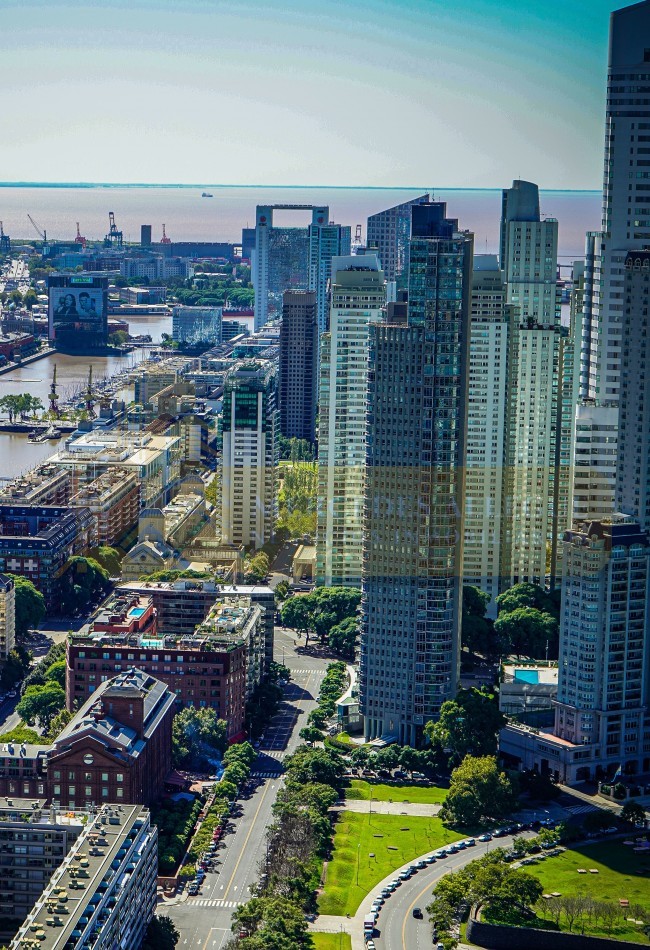 4 Ambientes de Lujo en Torre Harbour — Piso con Vista al Dique