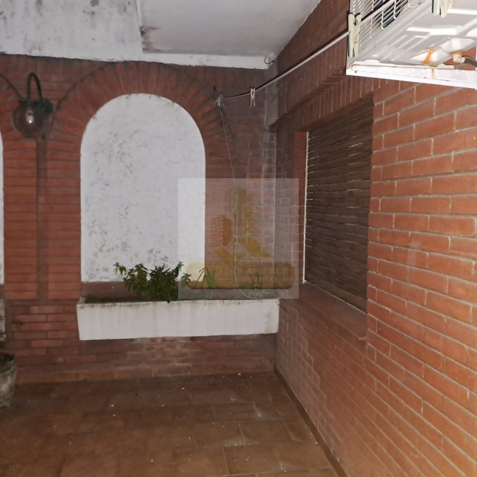 VENTA 2 Ambientes con cochera fija patio y terraza propia. BARRACAS