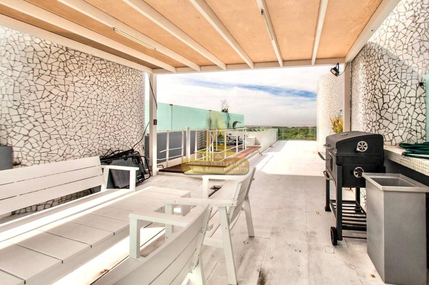 Venta con Renta - Exclusivo Triplex 3 ambientes en Edificio Forum Puerto Madero, frente al rio.