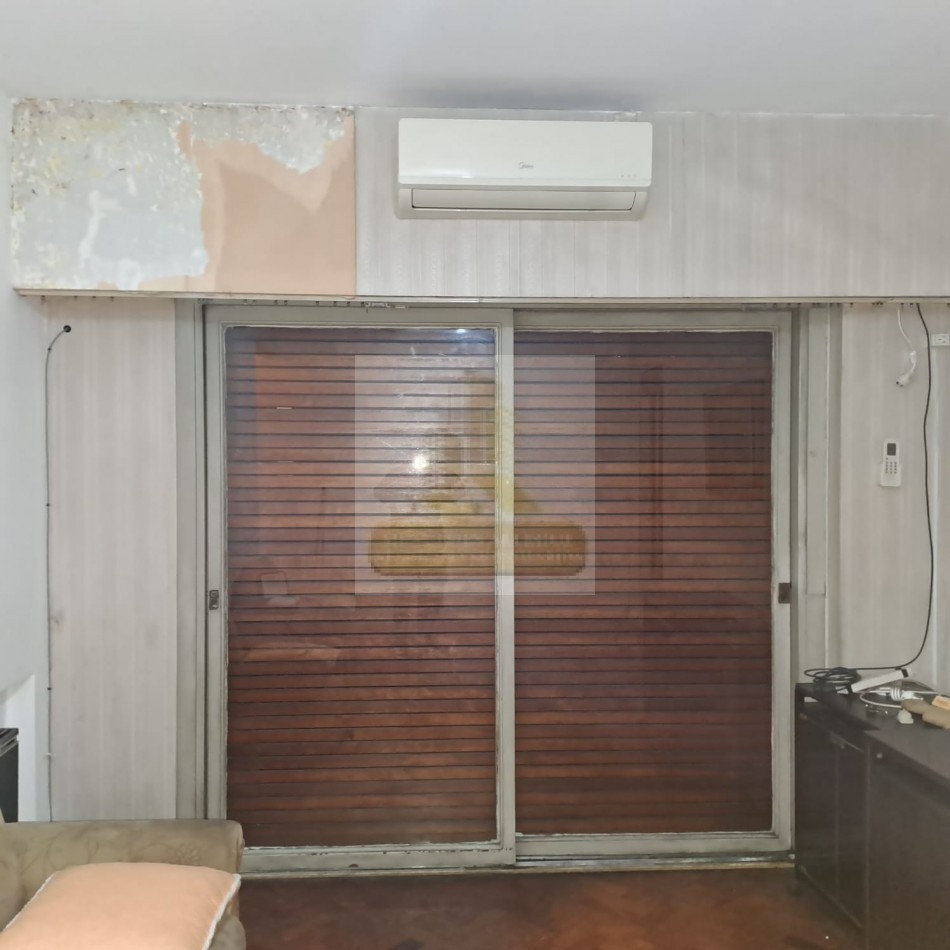 VENTA 2 Ambientes con cochera fija patio y terraza propia. BARRACAS