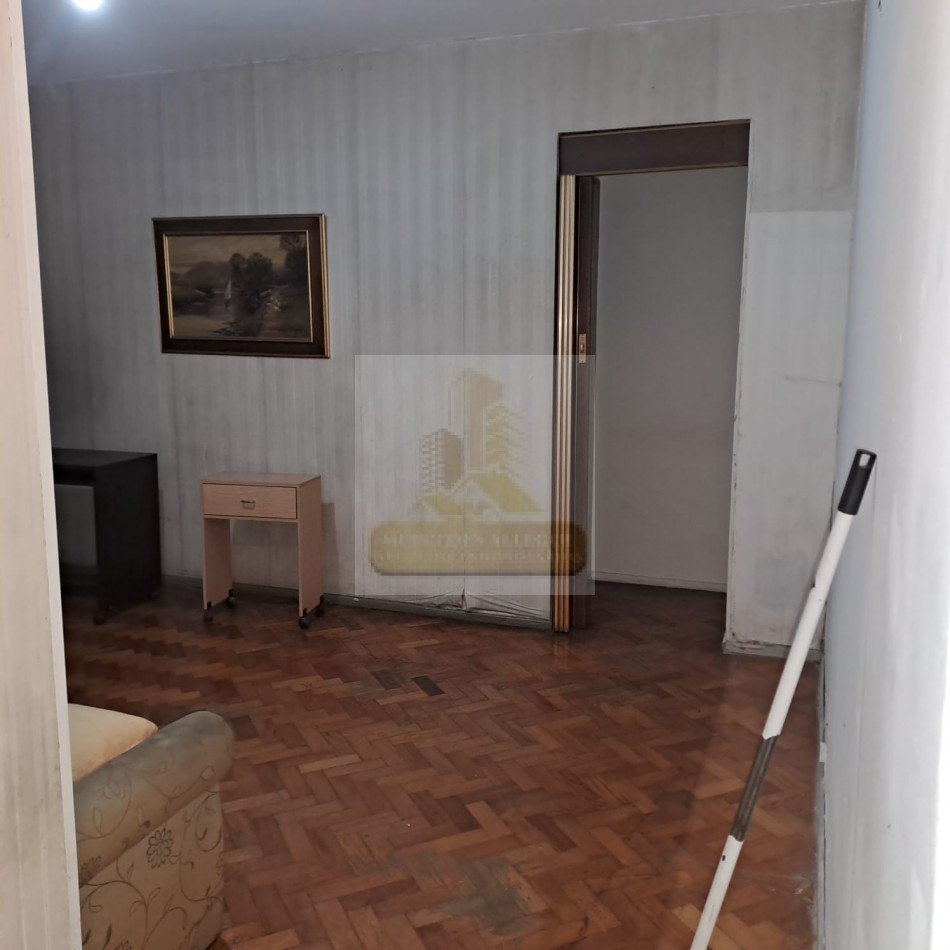 VENTA 2 Ambientes con cochera fija patio y terraza propia. BARRACAS